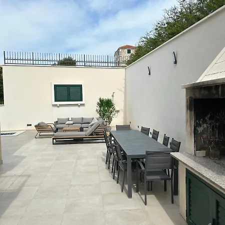 Epetium Apartment *