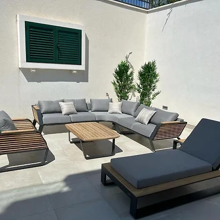 Epetium Apartment